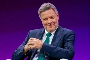 Bundeswirtschaftsminister Robert Habeck (Grüne) lobte besonders das Handwerk als „Integrationsmotor“, der Menschen in den Arbeitsmarkt bringt, übte aber auch Selbstkritik an der amtierenden Regierung in Sachen Bürokratie.